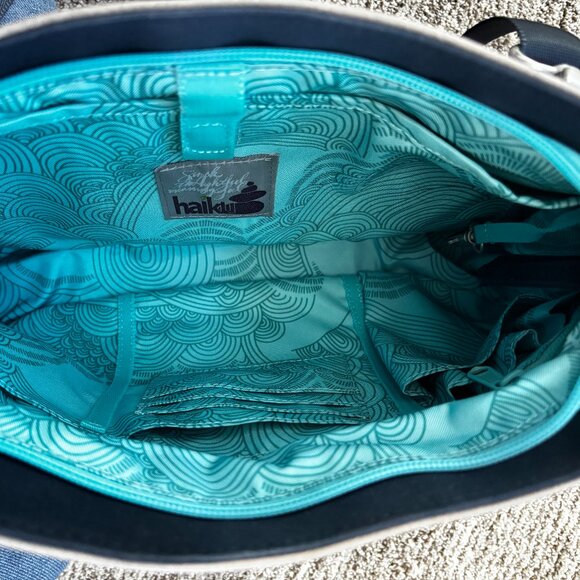 New, Never Used Haiku Navy Blue Cross Body Purse - Picture 4 of 5